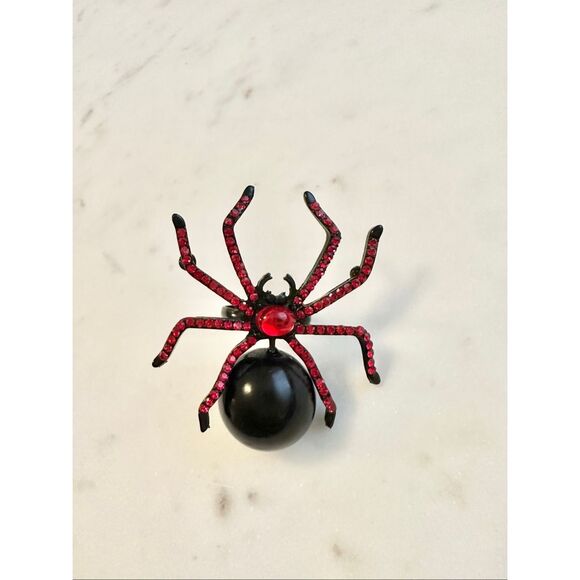 Red rhinestone black widow spider adjustable Halloween ring - Picture 2 of 4